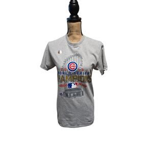 NWOT World Series 2016 cubs tee, size small